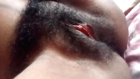 I give a blowjob to my fat hairy pussy in amateur film