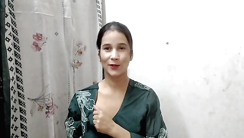 Indian teen naked video with her body on the kitchen table