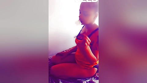 Indian girl smoking a big cock and giving a blowjob