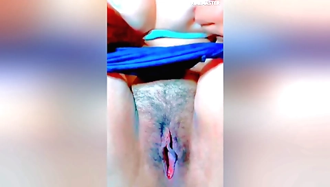 Indian solo video with a hairy pussy and pussy fuck