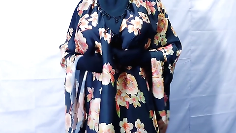 Beautiful Housewife Sex And Dirty Talk Indian - Clear Hindi Audio