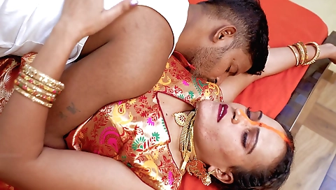 Indian brunette with big boobs gives a deepthroat and facial