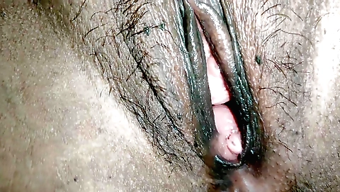 Sexy teen with a sexy pussy and a nice hairy pussy