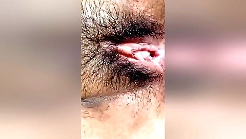 Indian girl fingering hairy pussy in homemade porn