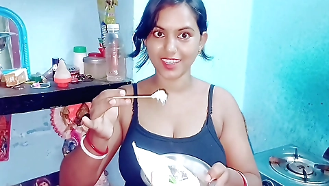 Hot brunette gets her pussy and her ass fucked by her boyfriend