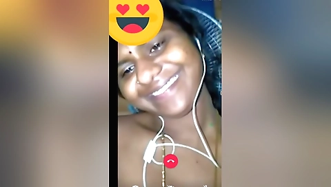 Indian bhabhi fucks her pussy with a big cock on webcam