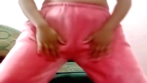 Indian busty girl shows her big boobs on web camera