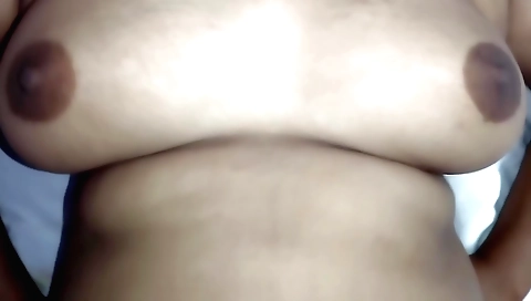 Indian slut gets fucked in her hairy booty in a room