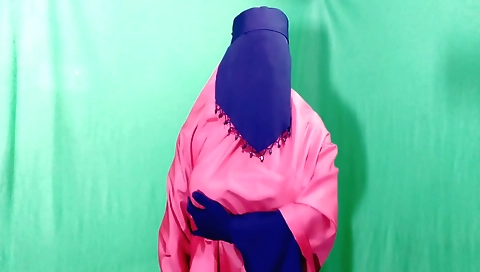 Indian amateur solo female enjoys alone with neighbor