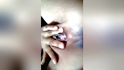 Solo female porn video of indian brunette garypatti chut ki garmi