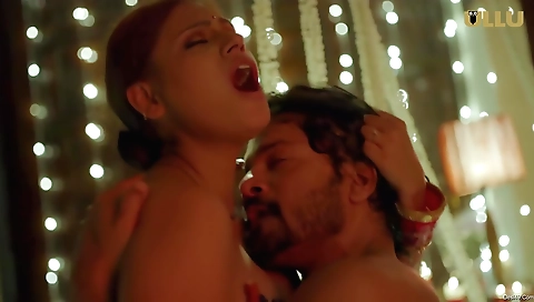 Brunette babe loves to tease her boyfriend while on vacation