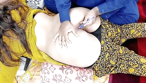 Indian college student sucks and fucked by stepdaddy