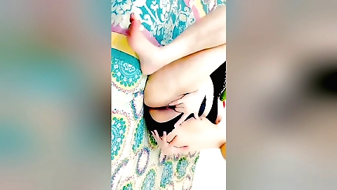 Indian solo video with a very beautiful and wet girl