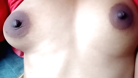 A sexy indian girl fucks her cunt after the sex vid