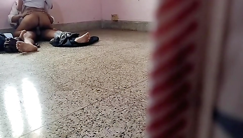 Indian chubby chick has a tight and sexy body on webcam