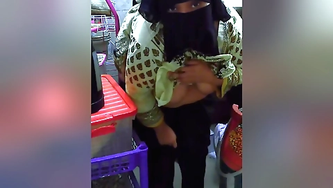 Indian housewife cocking in kitchen & neighbor anal fuck her