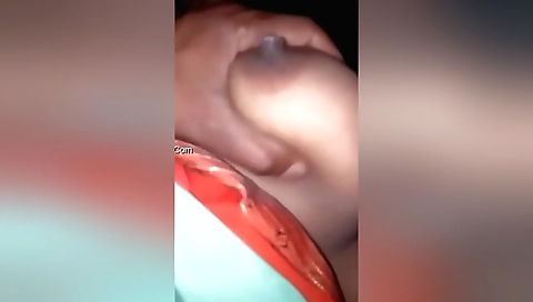 Indian girlfriend showing her hairy cunt to the web camera