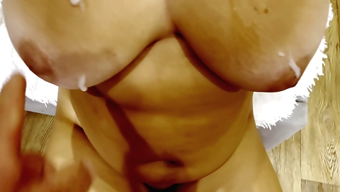 Indian woman has a thick big cunt and she gets pounded