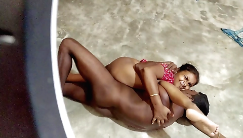 Bhabhi in big ass and chubby sex with her boyfriend