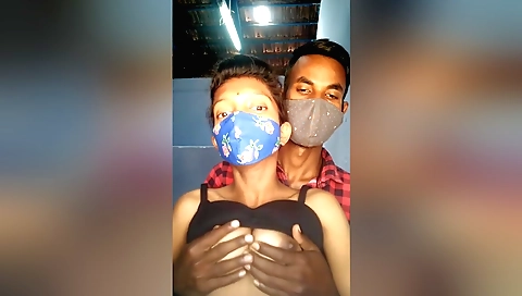 Brunette babe shows her boobs to get us happy on webcam