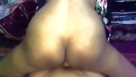 Indian amateur milf in her hotel room getting fucked