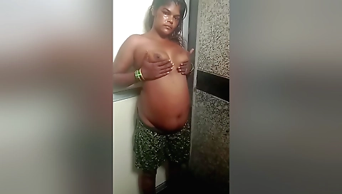 Horny stepsister makes my naked body looked like a sex toy