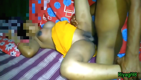 Indian mature hussy gets her hairy cunt and ass fucked