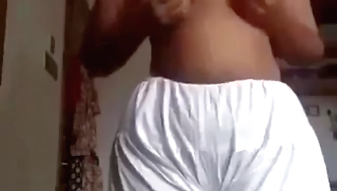 Sexy amateur brunette in a bathroom naked on webcam