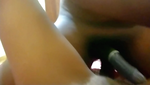 Indian teen with a great mouth plays with her pussy