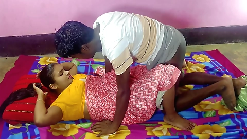 Indian girl makes homemade sex video on amateur sex