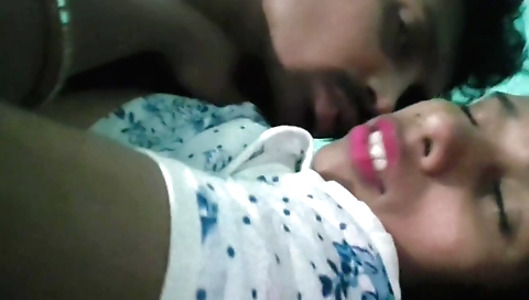 Sexy brunette with a nice round ass 1999 amateur porn video