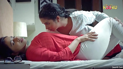 Suno 1 with bhabhi ji is so horny and needs a guy for her pussy