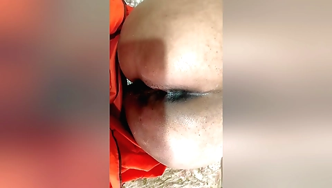 Dammi braided braids hair in her bedroom solo video