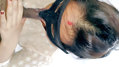 Indian girl with nice tits sucks and fucks a boyfriend