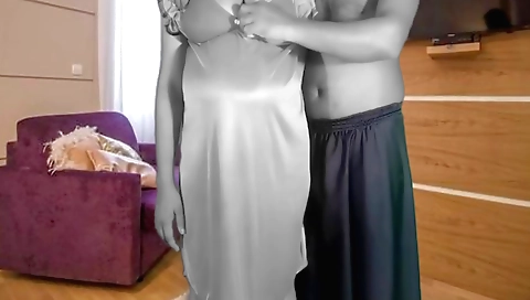 Indian girl loves sex and her boobs show off in a video