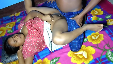 Indian brunette 18+ video shows her getting fucked