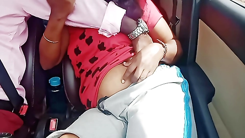 Indian brunette 18+ ass in a car with her boyfriend