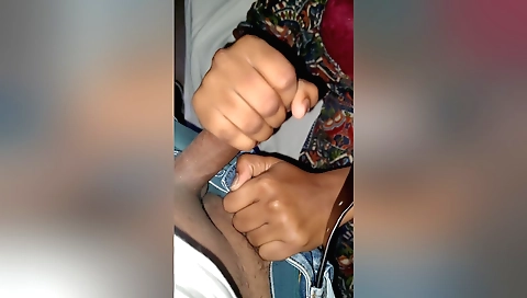 Indian car handjob with man and teen girl on train