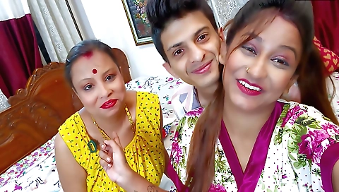 Hindi teen bhabhi sharing a video with her audio partner