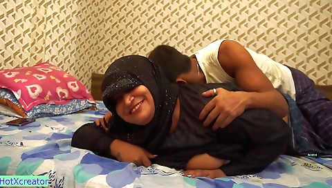 Indian amateur milf gets her ass fucked and shows her pussy