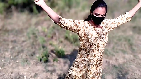 Indian brunette fucked by her boyfriend outside the jungle